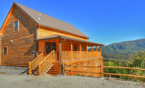 BRAND NEW LUXURY CABIN - Wears Valley Views Your Ultimate Smoky Mountain Escape in Wears Valley, TN Cabin in Sevier County