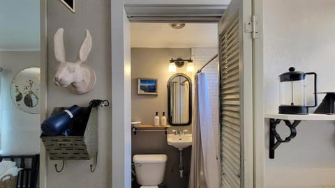 Bathroom, Bath, hair dryier