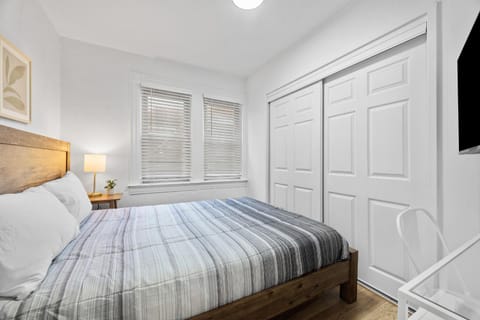 Pittsburgh Shadyside 3D Cozy and Stylish Private Bedroom with Shared Bathroom Vacation rental in Shadyside