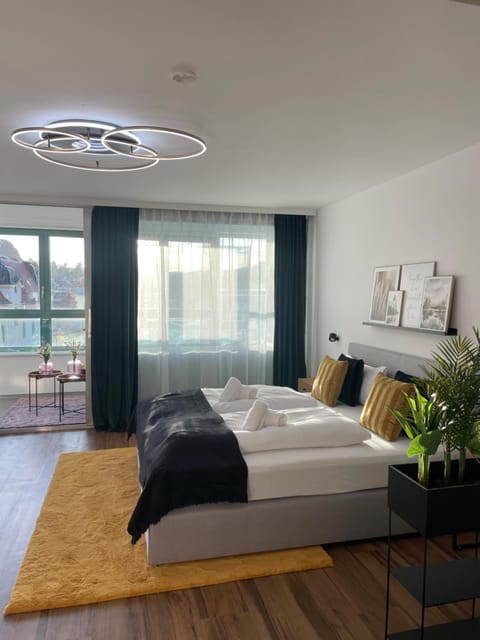 Bed, Living room, Photo of the whole room, Bedroom