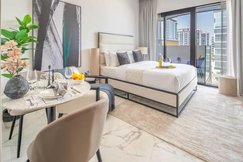Bed, Living room, Dining area