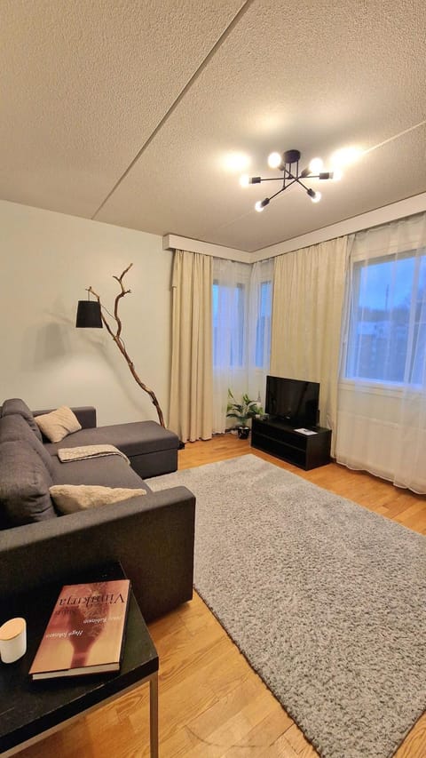 Kotoisa Kaksio Levähdä Täällä ja Parkki Apartment in Finland