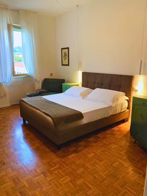 Villa River's View Private Swimming Pool & Spa citycenter on foot Villa in Emilia-Romagna