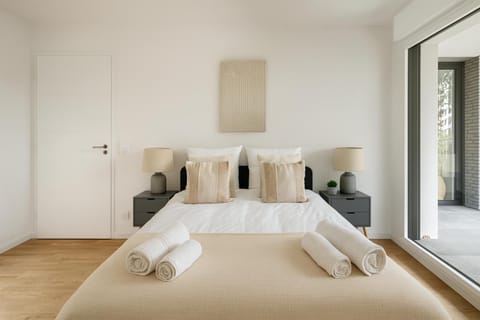 Bed, Photo of the whole room