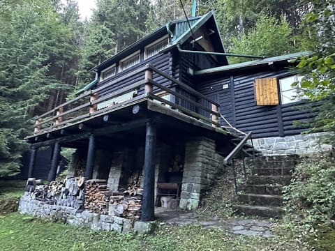 Property building, Day, Natural landscape, Summer