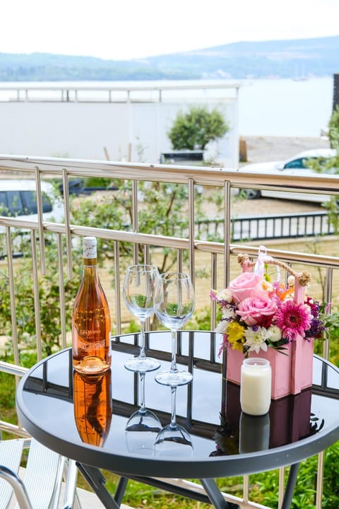 Qumi Apartments Apartment in Kotor Municipality