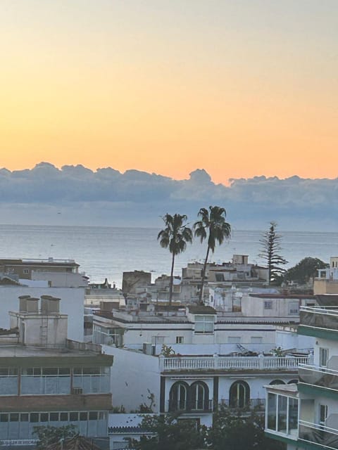 Balcony/Terrace, City view, Sea view, Sunrise