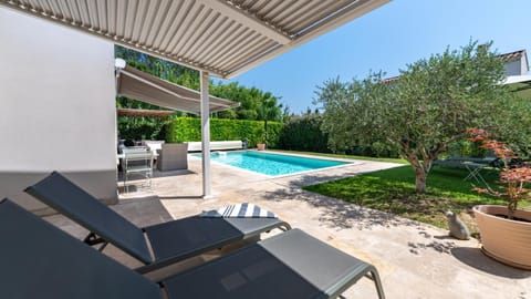 Patio, Garden, Garden view, Pool view, Swimming pool