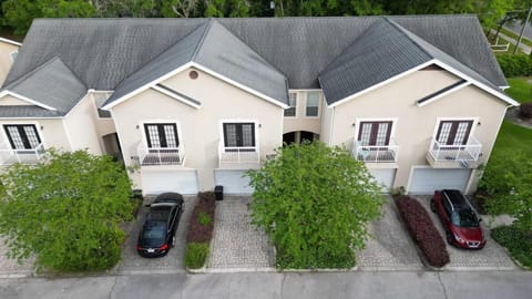 Stylish and cozy townhome! House in Casselberry