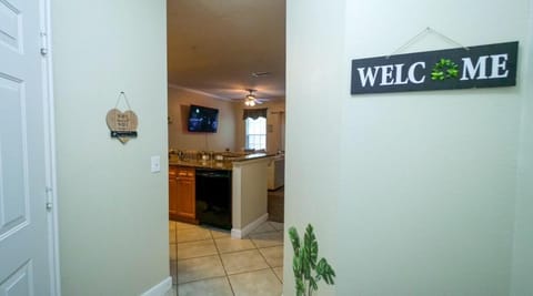 Stylish and cozy townhome! House in Casselberry