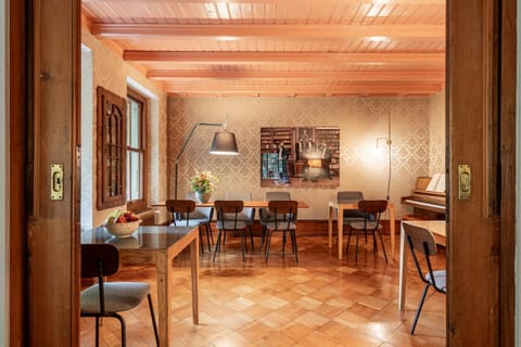 Dining area, Internal: Not applicable to any particular room