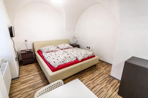Bed, Living room, Photo of the whole room, Bedroom