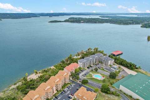 Lake Harbour on TRL - For 6 House in Ridgedale