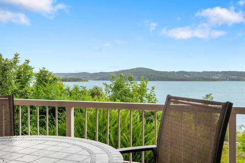 Lake Harbour on TRL - For 6 House in Ridgedale