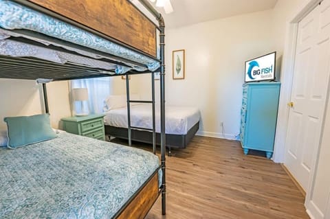 New,Large 2BR in Azalea Lakes, Pools,Hot Tubs,Nice House in Socastee