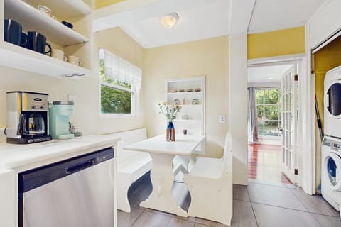 The Garden Retreat House in Burien