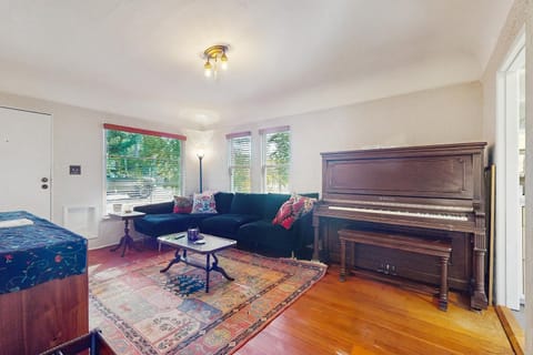 The Garden Retreat House in Burien