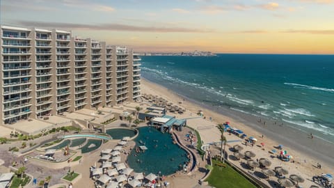 Property building, Day, Bird's eye view, Sea view, Swimming pool