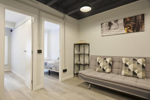 Bed, Living room, Photo of the whole room, Seating area, Bedroom, towels