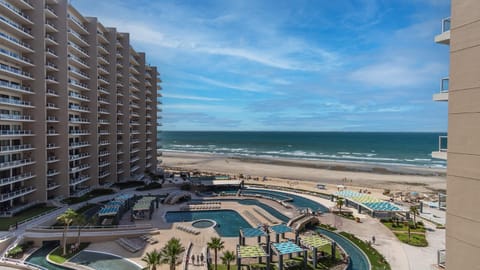 Property building, Day, Bird's eye view, Beach, Evening entertainment, Pool view, Sea view, Swimming pool, Swimming pool, sunbed