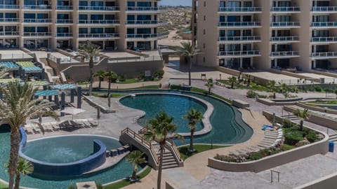 Property building, Day, Swimming pool, Swimming pool