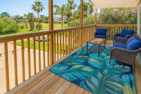 Bay View Great Deck Pool 2 levels & 3 bedr Apartment in South Padre Island