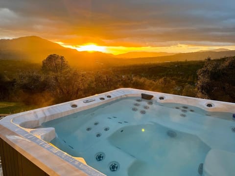 Natural landscape, Hot Tub, Hot Tub, Mountain view, Sunset