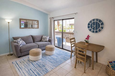 2nd Floor - Heated Pool - New Remodel - Beach Apartment in South Padre Island