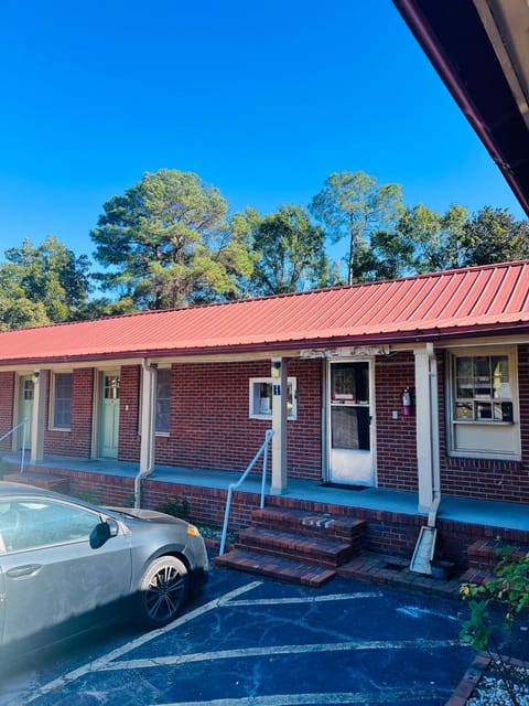 Budget Motel Motel in Manning