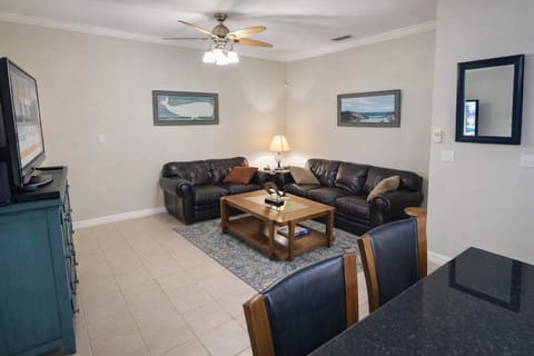 Pool Easy Beach Access Ground Floor w-Patio Apartment in South Padre Island