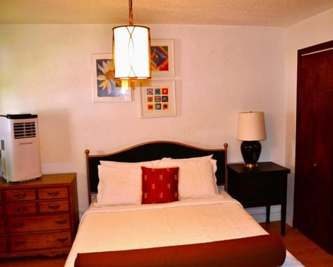 Two Bed Rooms Apartment at Fourplex Apartment in Grand Forks