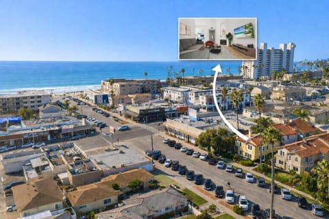 Walk to beach Prime location Villa House in Pacific Beach