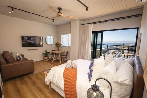 Waterfront Studios - Hermanus Waterfront Apartments Apartment in Hermanus