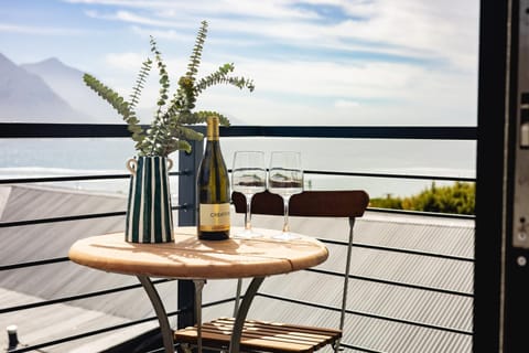 Waterfront Studios - Hermanus Waterfront Apartments Apartment in Hermanus