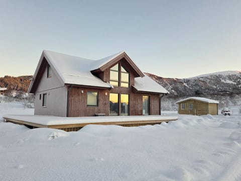 Harteigen cabin Cabin in Lofoten