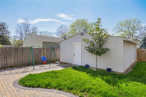 Property building, Spring, Day, Natural landscape, Garden, Other, Garden view