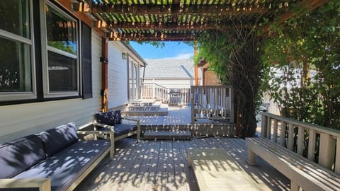 Rosewood Collective by WanderLodges - Hot tub -Sauna House in Medford