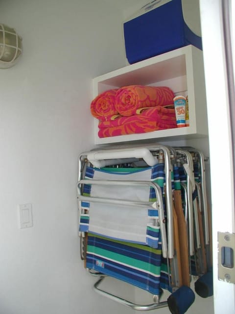 Tropical 2 Bedroom Villa Across Cocoa Beach Hotel in Cocoa Beach