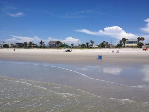 Tropical 2 Bedroom Villa Across Cocoa Beach Hotel in Cocoa Beach