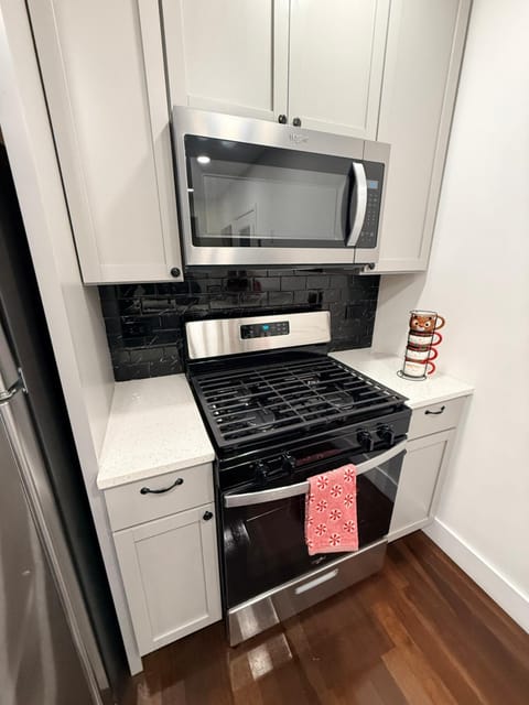 Bluehouse Apartment in Hammond