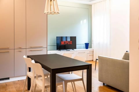 Living room, Dining area, kitchen