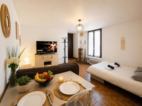 TV and multimedia, Living room, Photo of the whole room, Seating area