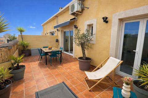 Balcony/Terrace, Dining area, sunbed
