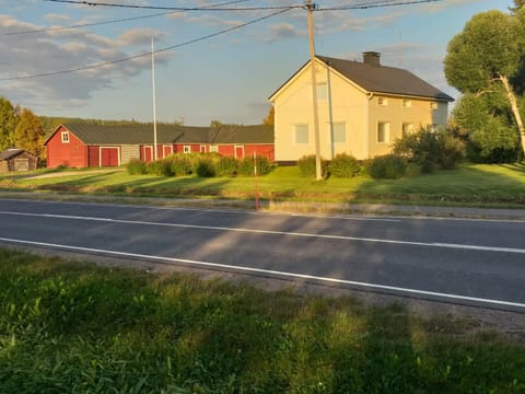 Property building, Street view