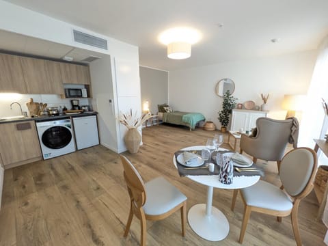 Kitchen or kitchenette, Living room, Dining area, toaster