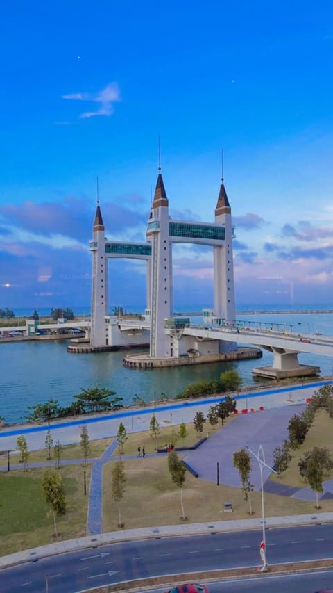 Nearby landmark, Natural landscape, City view, Sea view