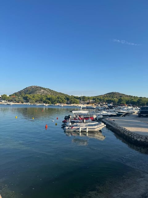 Nearby landmark, Day, Natural landscape, Other, Other, Other, Beach, Mountain view, Sea view