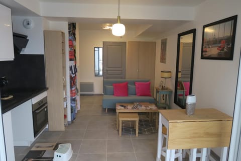 Appartement Elégant & Raffiné Apartment in Noisy-le-Grand