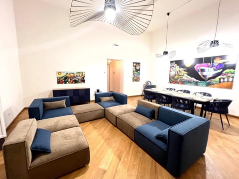 TV and multimedia, Living room, Dining area