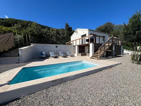 Property building, Patio, Balcony/Terrace, Pool view